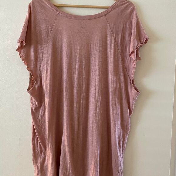 Torrid pink slim fit  V-neck top - Picture 3 of 6